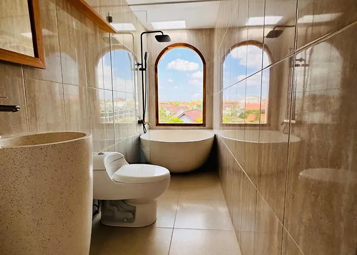 Unique Hotel *
